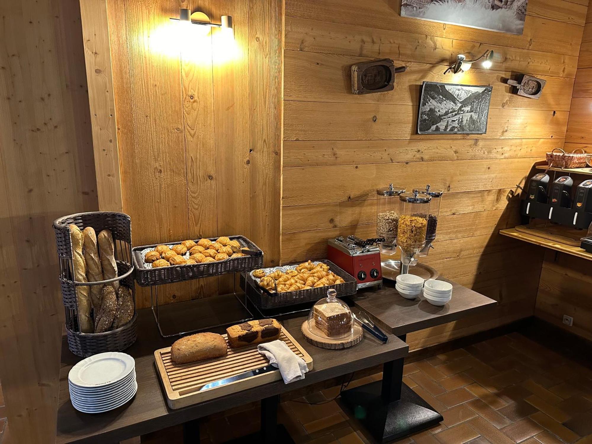 Hotel Le Soly Морзин Екстериор снимка